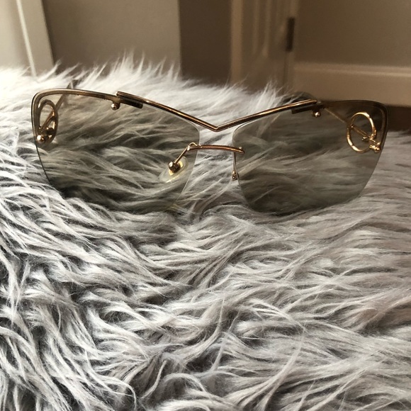 Saint Laurent Sunglasses - Picture 2 of 4